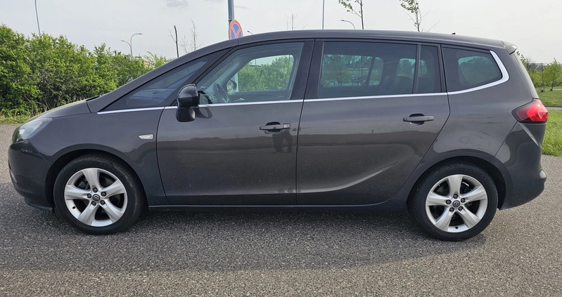 Opel Zafira cena 29900 przebieg: 127000, rok produkcji 2014 z Kalisz małe 301